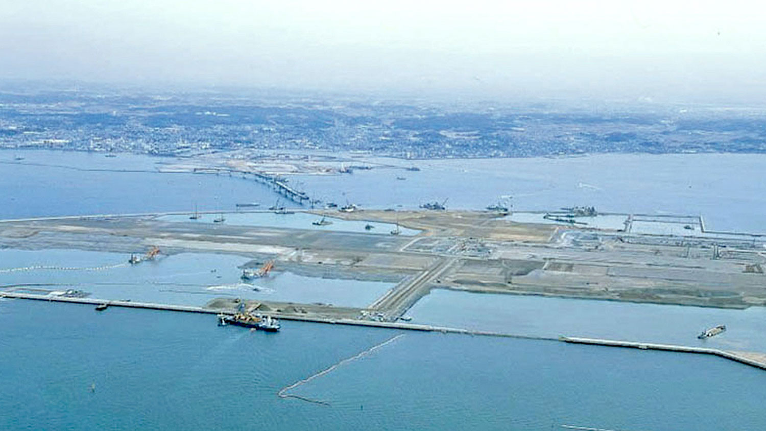 中部国際空港埋立工事